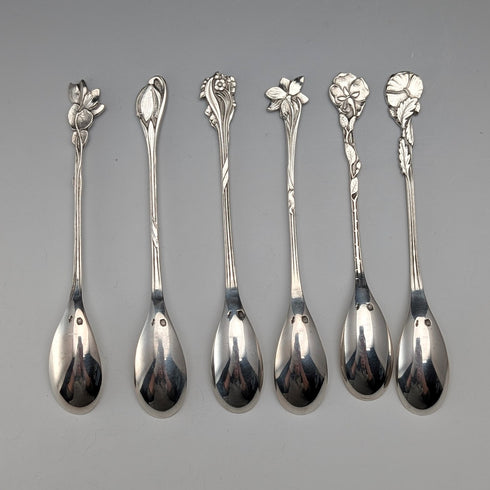 Six early 20th century Dutch Continental silver coffee spoons, total weight 62g