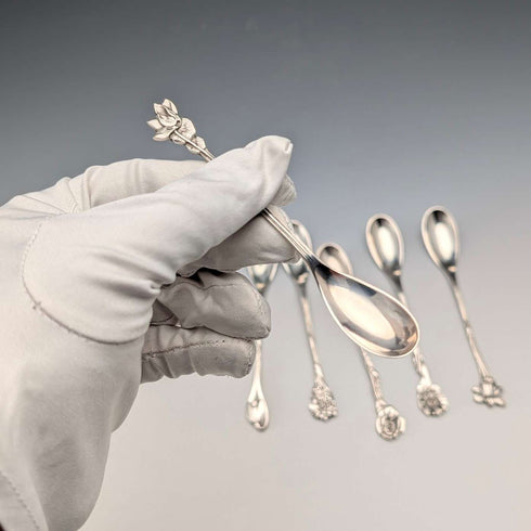Six early 20th century Dutch Continental silver coffee spoons, total weight 62g