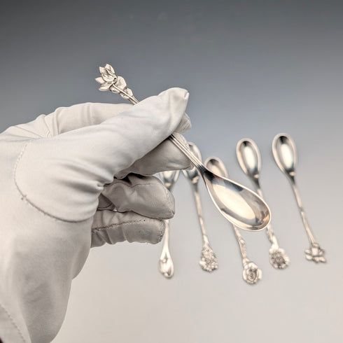 Six early 20th century Dutch Continental silver coffee spoons, total weight 62g