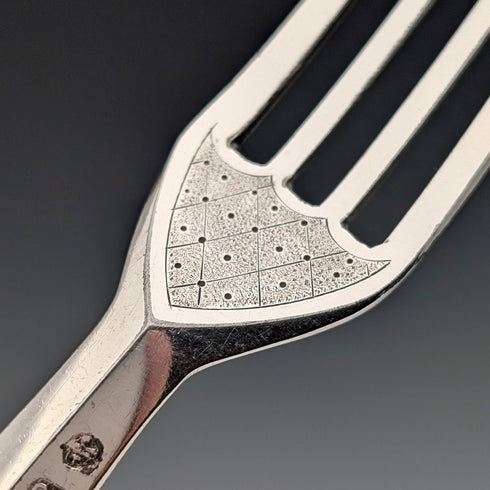 約1867年英國羅伯茲和貝爾克公司出品的古董純銀柄餐具(6對)。