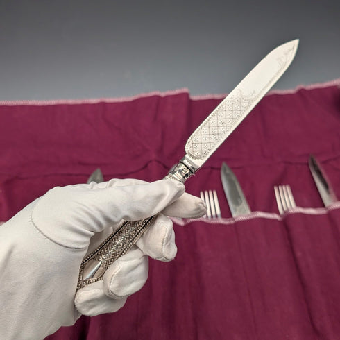 約1867年英國羅伯茲和貝爾克公司出品的古董純銀柄餐具(6對)。