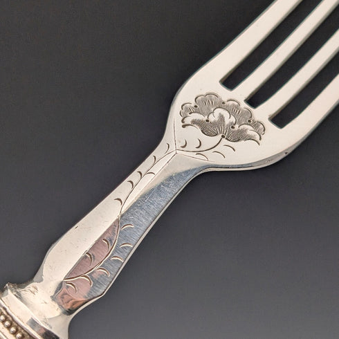 英國古董珍珠母貝甜點餐具,12對,木盒裝,John Nowill & Son 出品