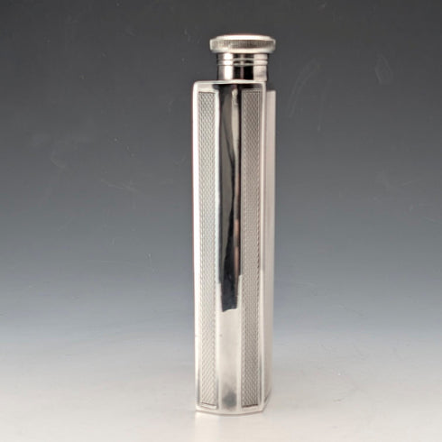 20世紀早期英國詹姆斯迪克森父子公司出品的古董鍍銀保齡球瓶