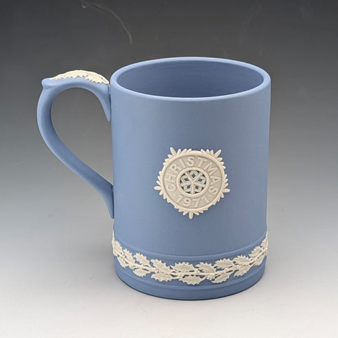 1971年英國韋奇伍德碧玉聖誕馬克杯②