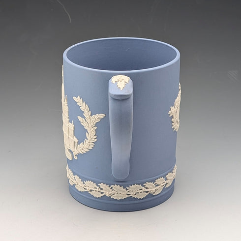 1972年 英国ウェッジウッド ジャスパーウェア製 クリスマスマグカップ