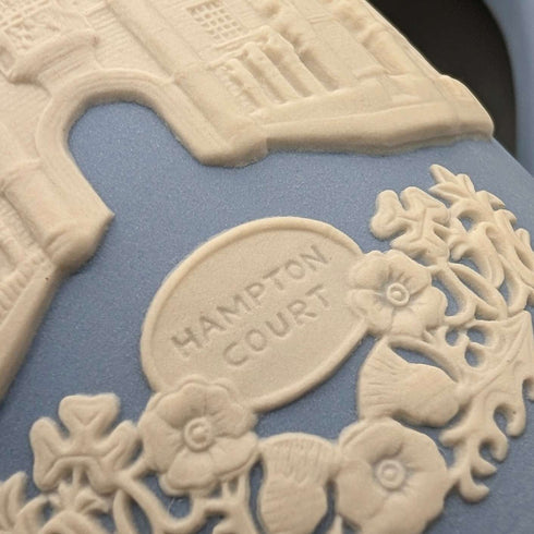 1976 Wedgwood Jasperware Christmas mug