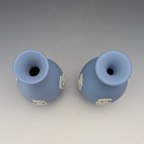 英国ヴィンテージ ウェッジウッド ジャスパーウェア製 一輪挿し花瓶ペア