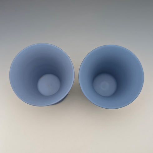 英国ヴィンテージ ウェッジウッド ジャスパーウェア製 カップ型花瓶ペア