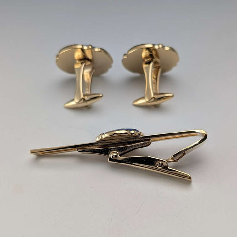 British Wedgwood cufflinks and tie clip with blue jasper sailing ship round cameo and gold-colored base case
