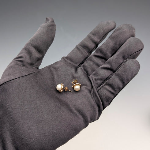 British Vintage Jewelry K9 Gold & Pearl Stud Earrings