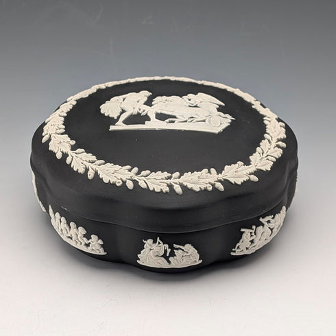 1976年英國韋奇伍德黑碧玉首飾盒,附蓋,盒裝