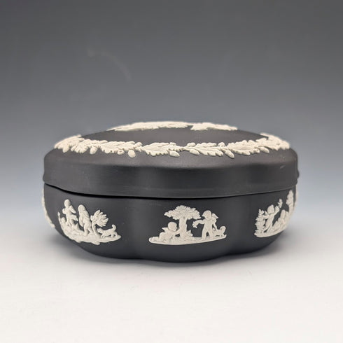 1976年英國韋奇伍德黑碧玉首飾盒,附蓋,盒裝