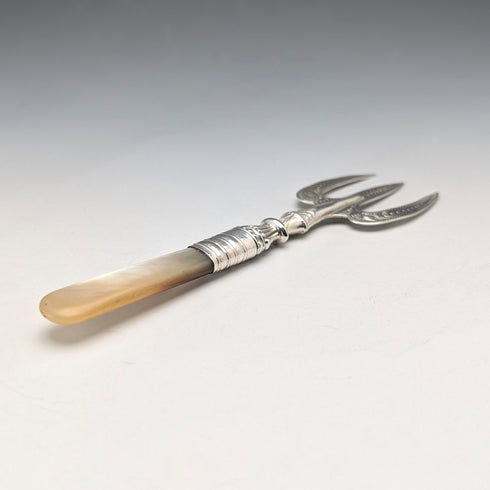 1915年英國古董小叉,珍珠母貝手柄,純銀叉刃,AJ Bailey