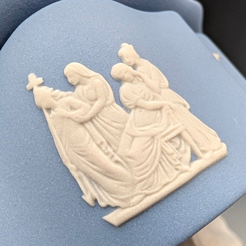 英国ヴィンテージ ウェッジウッド ジャスパーウェア製 ボックストリオ ペールブルー