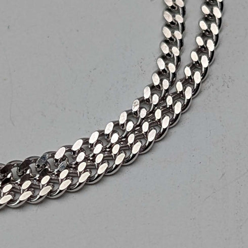Vintage Sterling Silver Oval Locket Pendant with Sterling Silver Necklace, 15.2g Total