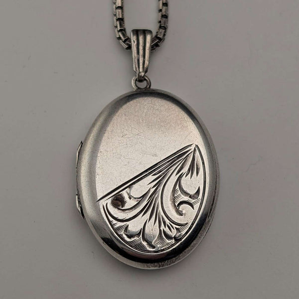 British Vintage Sterling Silver Oval Locket Pendant with Sterling Silver Necklace, 12.8g Total, Excalibur