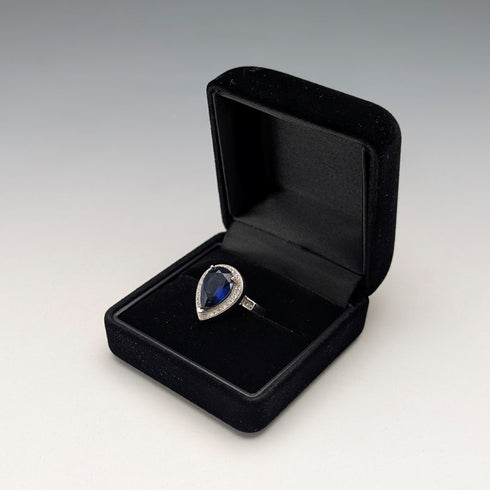 Vintage sterling silver drop-shaped blue cubic zirconia ring (size 12)