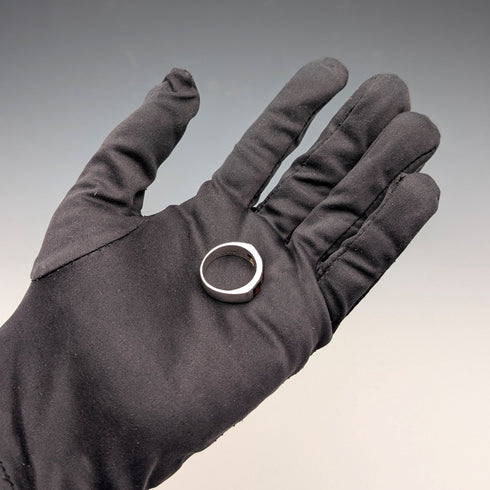 Vintage sterling silver garnet band ring (size 17)