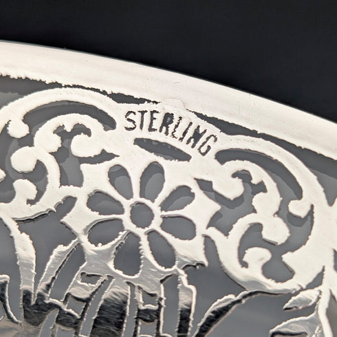 1930年代 米国ヴィンテージ シルバーオーバーレイ アール・ヌーヴォー装飾 ガラスプレートペア 直径21cm