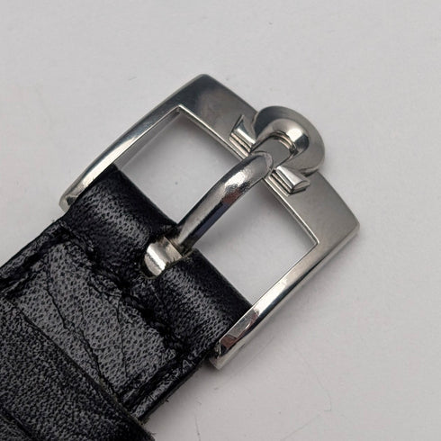 約1946年歐米茄男士機械腕錶,Cal. 30T2PC機芯,蜘蛛耳式錶耳,黑色錶盤,走時良好