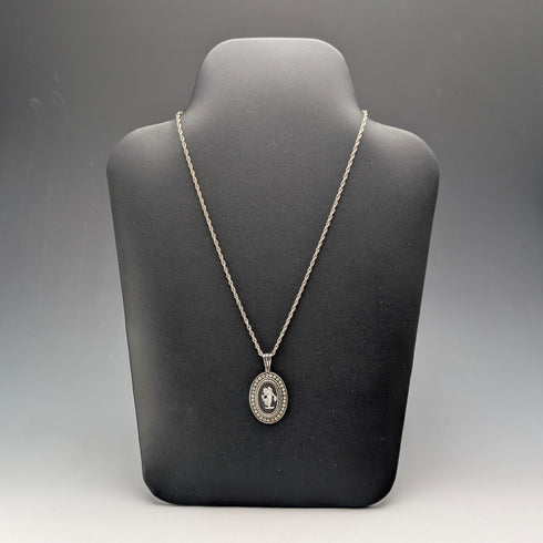 英國復古韋奇伍德純銀鑲嵌黑碧玉吊墜,搭配純銀鍊