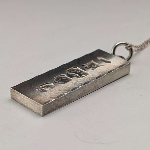 1977 British Vintage Sterling Silver Jubilee Ingot Pendant with Sterling Silver Chain, 30.3g Total