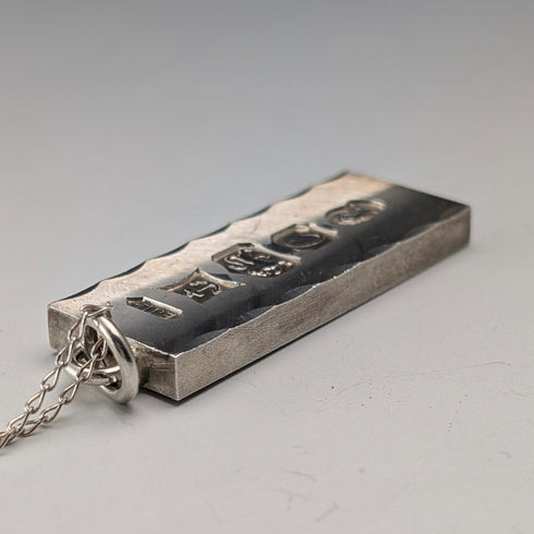 1977 British Vintage Sterling Silver Jubilee Ingot Pendant with Sterling Silver Chain, 30.3g Total