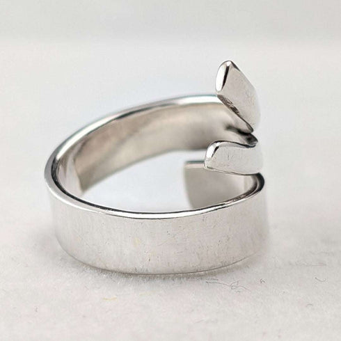 Vintage sterling silver spiral wrap ring (size 14)