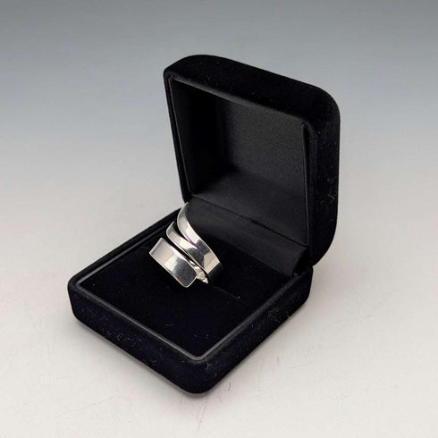 Vintage sterling silver spiral wrap ring (size 14)