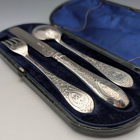 Antique British sterling silver cutlery set, circa 1866, 110g total weight, in case, Martin, Hall & Co.