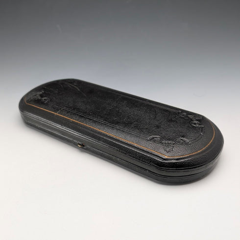 Antique British sterling silver cutlery set, circa 1866, 110g total weight, in case, Martin, Hall & Co.