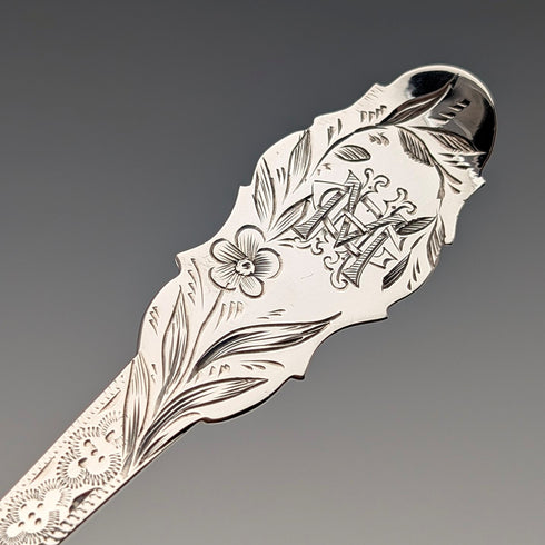 1890年 英国アンティーク 純銀製 クリスニングスプーン 24g Stokes&Ireland ケース入