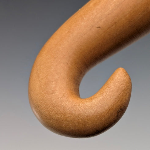 Vintage large curved handle hazel shaft shepherd's walking stick, 132cm