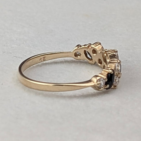 英國古董 K9金 藍寶石和方晶鋯石 戒指 (日本尺寸13號)