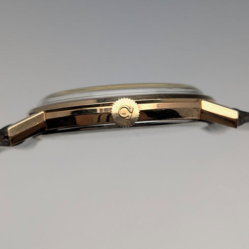 Circa 1970 Omega Men's Mechanical Wristwatch Ref. 131.019SP Cal. 601 Black Dial Good Working Condition