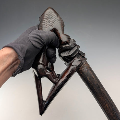 ヴィンテージ 極太エボナイズドシャフトライオン彫刻ハンドル 杖 130cm