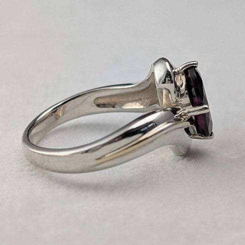 Vintage Large Purple Stone Sterling Silver Ring (US Size 7 3/4)