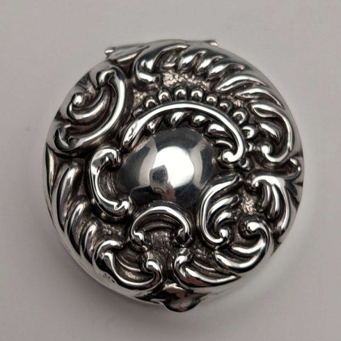 1899 British Antique Sterling Silver Small Pill Box 5.9g M Bros