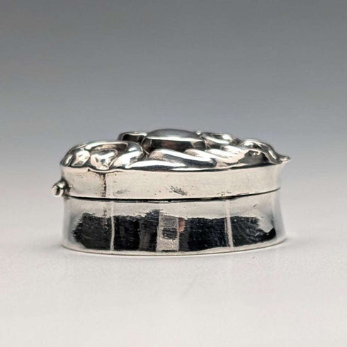 1899 British Antique Sterling Silver Small Pill Box 5.9g M Bros