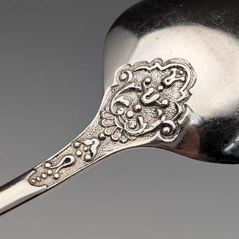 1905年 英国アンティーク 純銀製 クリスニングスプーン 37g Atkin Brothers ケース入