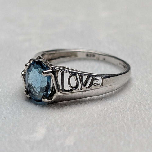 UK Vintage Blue Stone "LOVE" Engraved Sterling Silver Ring (Japanese size 15)