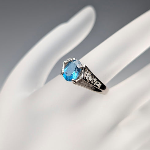 英国ヴィンテージ ブルーストーン 「LOVE」彫刻 純銀リング(15号)指輪