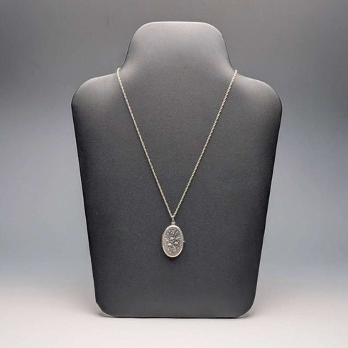 British Vintage Floral Engraved Sterling Silver Locket Pendant with Sterling Silver Chain Total 15.7g