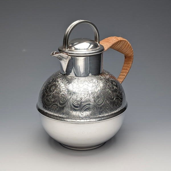 Vintage British silver plate 1.5 pint jersey jug