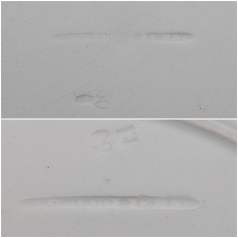 一對英國韋奇伍德公司出品的古董伯靈頓圖案半瓷午餐盤。