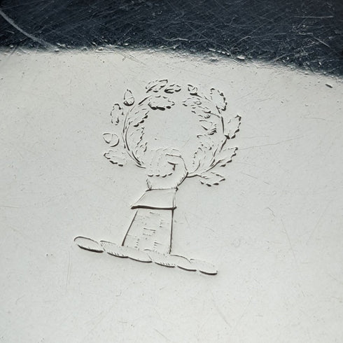 1898年 英国アンティーク 純銀(925シルバー) 脚なしサルヴァ 直径30cm 670g Henry Bourne