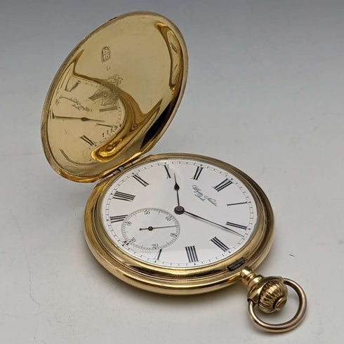 Reloj de bolsillo antiguo Ulysse Nardin, circa 1910, en buen estado de funcionamiento, caja de oro macizo de 18 quilates tipo saboneta, diámetro de 54 mm, 121 g.