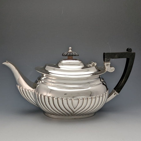 1906年 英国アンティーク 純銀(925シルバー) ティーポット 394g Barker Brothers