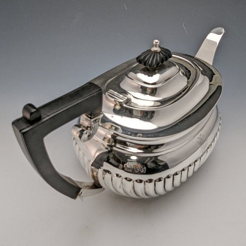 1906年 英国アンティーク 純銀(925シルバー) ティーポット 394g Barker Brothers