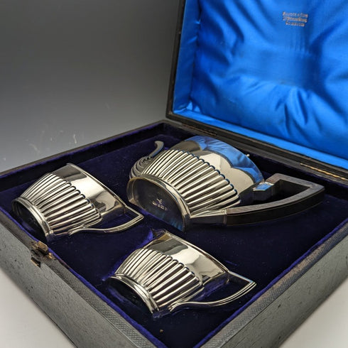 19世紀後半 英国アンティーク シルバープレート バチェラーティーポット3点セット Roberts&Belk ケース入り